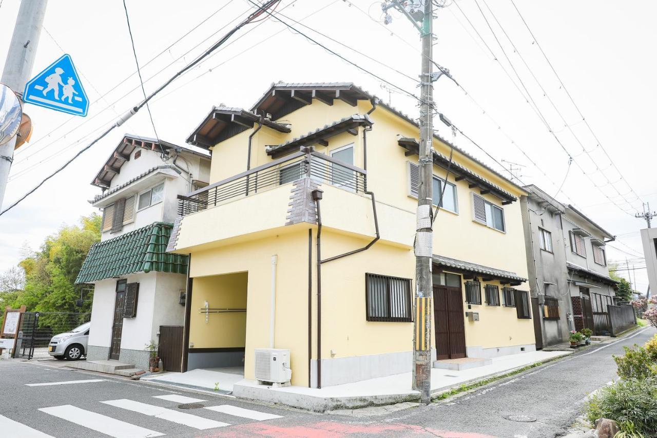 Hat Kujo, Near From Kintetsu Kujo Station 近鉄九条駅前の民泊 Yamatokoriyama Luaran gambar